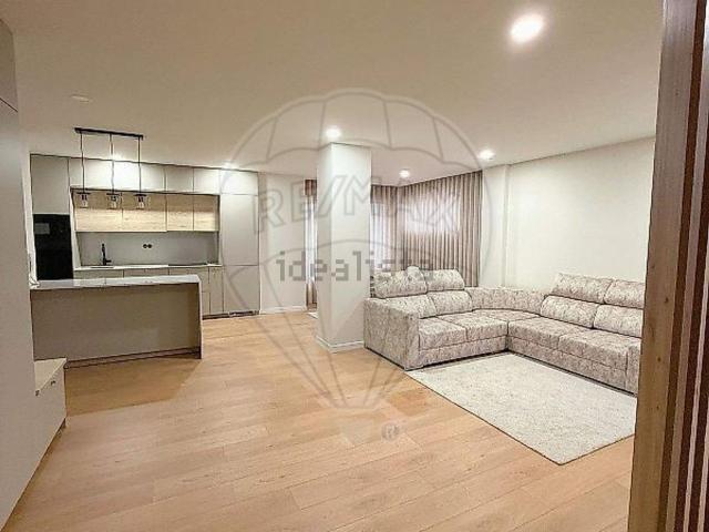 Apartamento venda em Basílio Teles, Porto