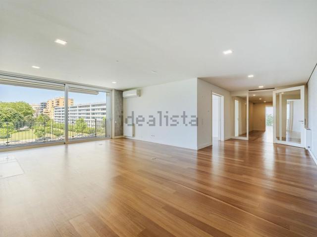 Apartamento venda em Basílio Teles, Porto
