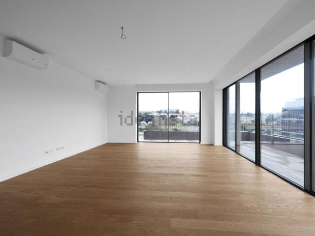 Apartamento venda em Basílio Teles, Porto