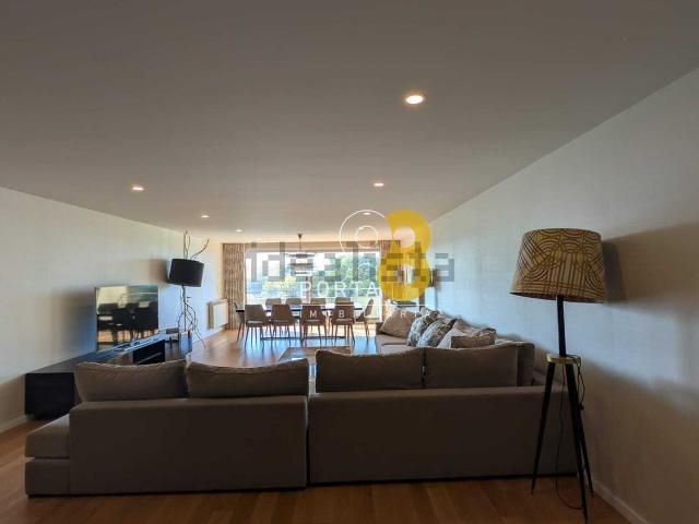 Apartamento venda em Porto