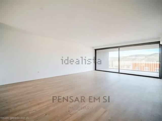 Apartamento venda em Mesão Frio, Guimarães