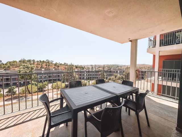 Apartamento venda em Mexilhoeira Grande, Faro