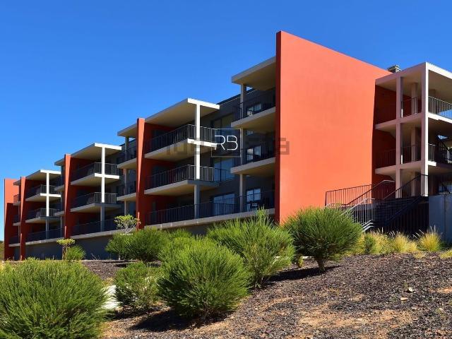 Apartamento venda em Mexilhoeira Grande, Faro