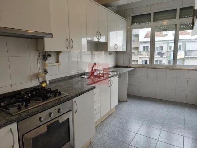 Apartamento venda em Amadora, Lisboa