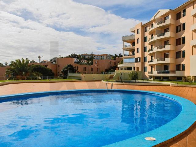 Apartamento venda em Azenha, Santa Cruz