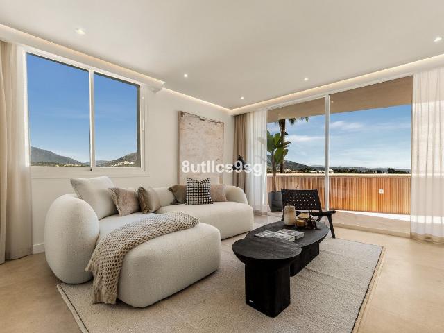 Apartamento en venta en Nueva Andalucía, Costa del Sol Occidental