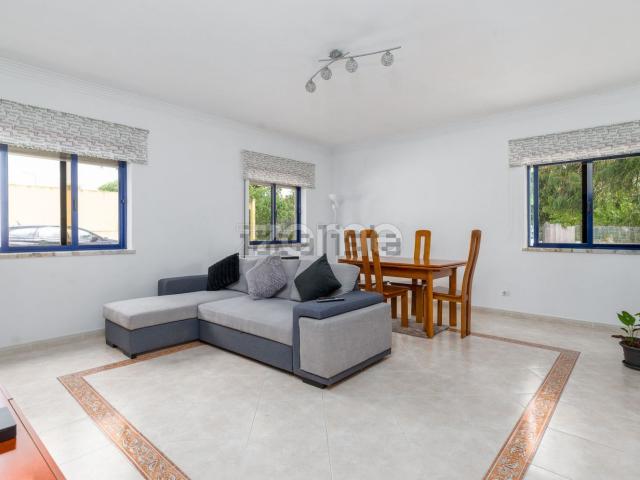 Apartamento venda em Moita, Setúbal