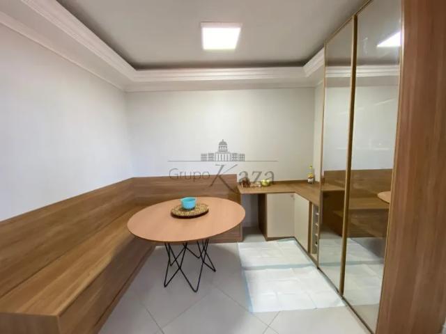 Apartamento venda em Região Imediata de São José dos Campos, Região Metropolitana do Vale do Paraíba e Litoral Norte
