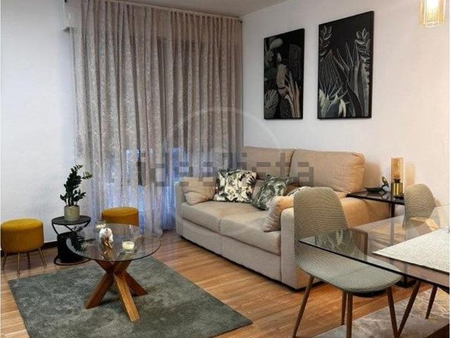 Apartamento venda em Monte dos Burgos, Porto