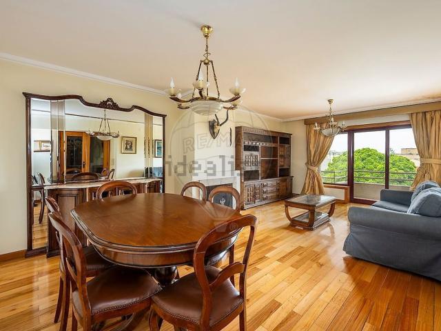 Apartamento venda em Porto