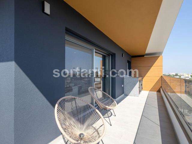 Apartamento venda em Alto do Calhau, Faro