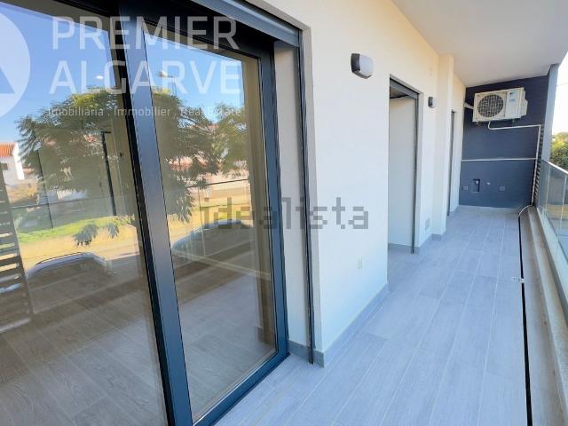 Apartamento alugar em Alto do Calhau, Faro