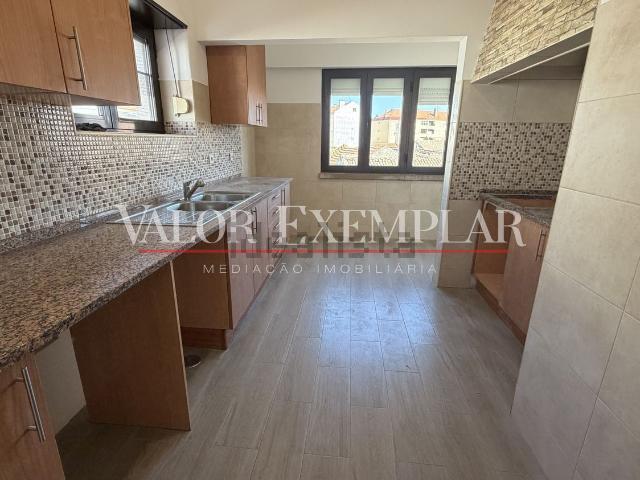 Apartamento alugar em Bairro dos Pescadores, Montijo