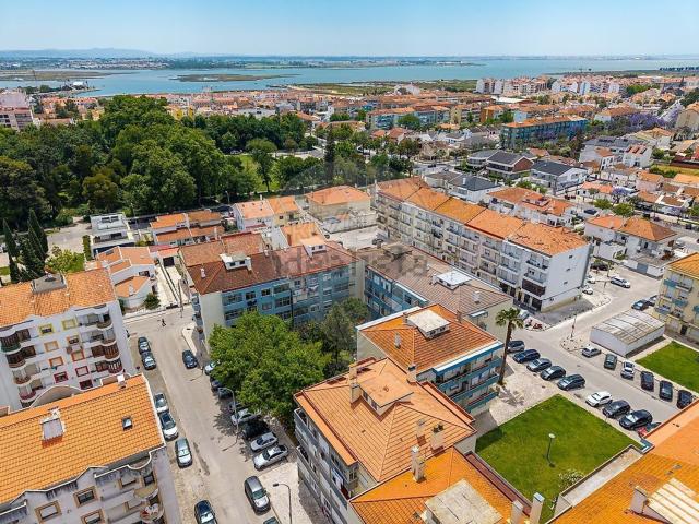 Apartamento venda em Bairro do Borralhal, Montijo