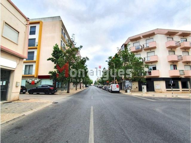 Apartamento alugar em Bairro da Barrosa, Montijo