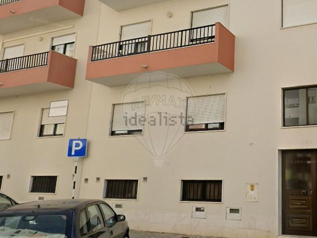 Apartamento alugar em Bairro do Corte Falcão, Montijo