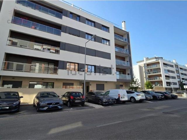Apartamento alugar em Alto das Barreiras, Montijo