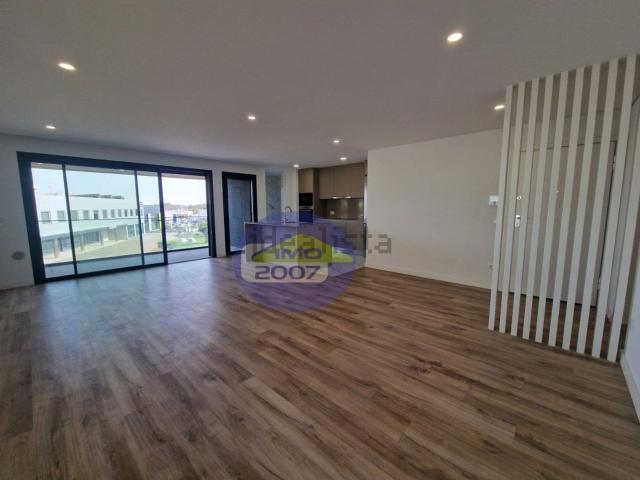Apartamento venda em Mosteirô, Santa Maria Da Feira
