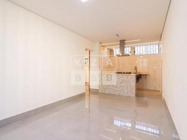 Apartamento venda em SQS 413, Plano Piloto