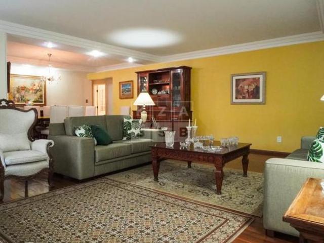 Apartamento venda em Região Geográfica Imediata do Distrito Federal, Região Integrada de Desenvolvimento do Distrito Federal e Entorno