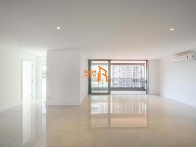 Apartamento venda em Região Geográfica Imediata do Distrito Federal, Região Integrada de Desenvolvimento do Distrito Federal e Entorno