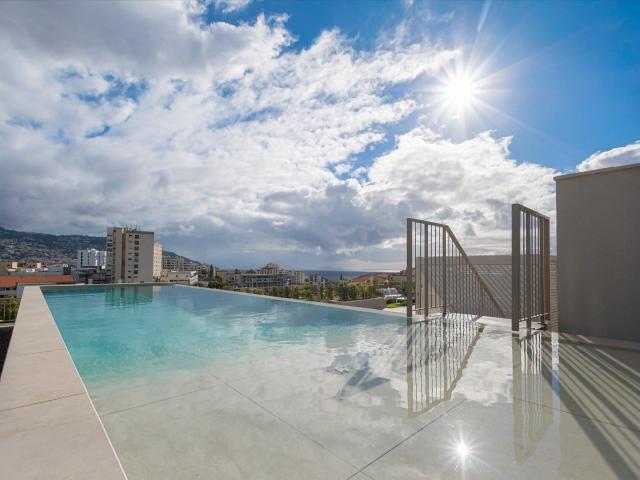 Apartamento venda em Barreiros, Funchal