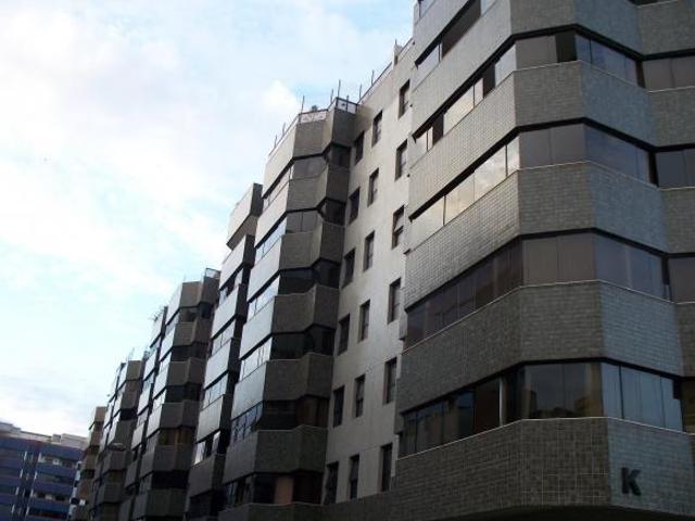 Apartamento venda em Região Geográfica Imediata do Distrito Federal, Região Integrada de Desenvolvimento do Distrito Federal e Entorno