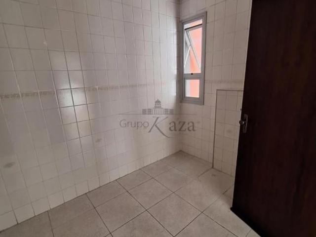 Apartamento venda em Região Imediata de São José dos Campos, Região Metropolitana do Vale do Paraíba e Litoral Norte