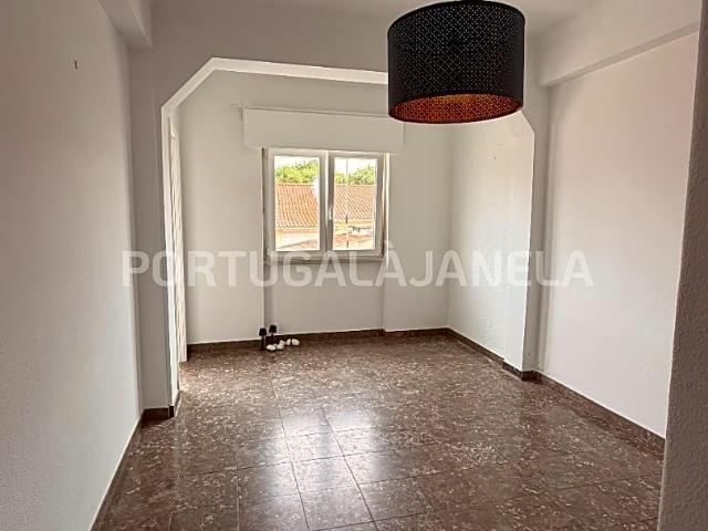 Apartamento alugar em Almada, Setúbal