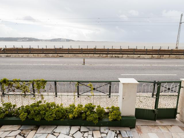 Apartamento alugar em Bairro Clemente Vicente, Oeiras