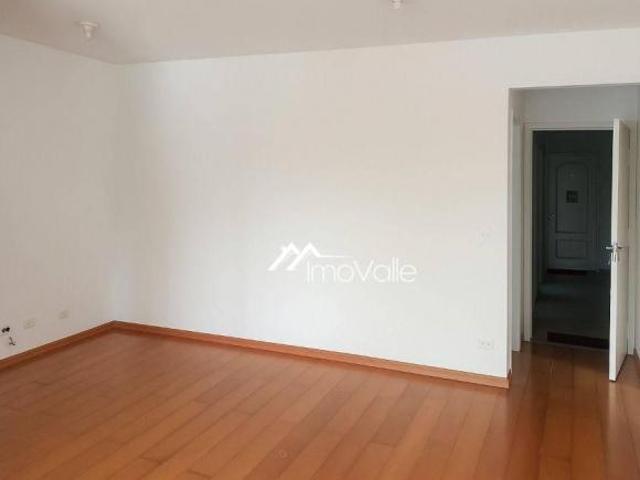 Apartamento venda em Região Imediata de São José dos Campos, Região Metropolitana do Vale do Paraíba e Litoral Norte