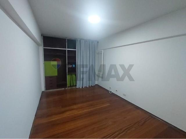 Apartamento aluguel em Região Imediata de São José dos Campos, Região Metropolitana do Vale do Paraíba e Litoral Norte