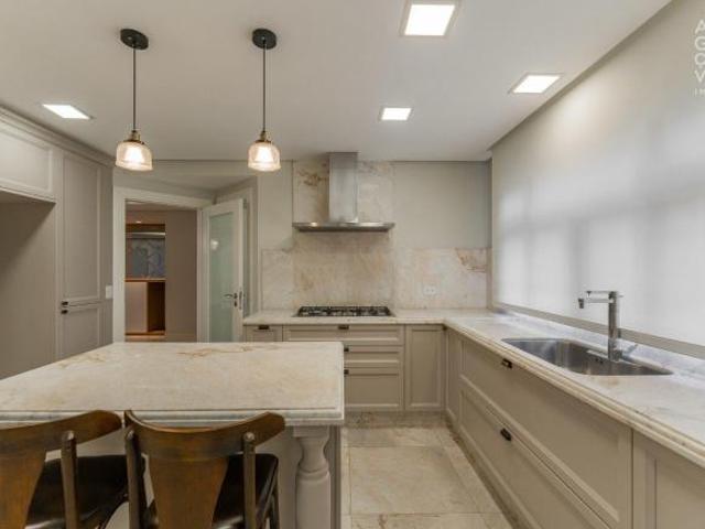 Apartamento venda em Água Verde, Curitiba