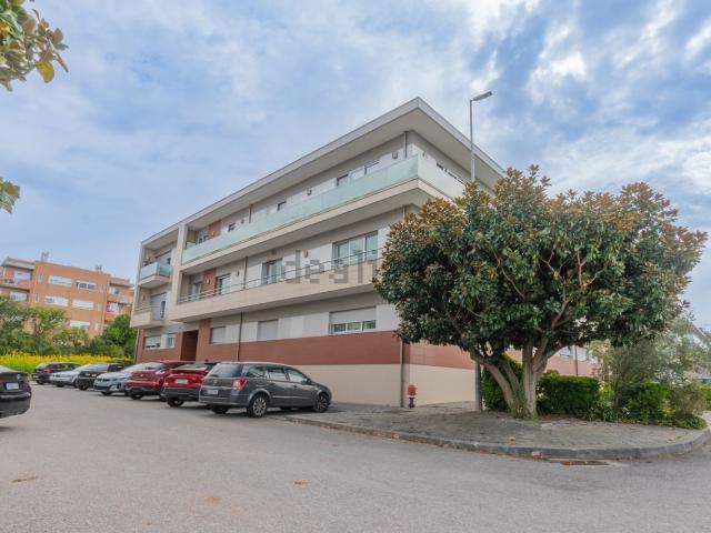 Apartamento venda em Nogueira da Regedoura, Santa Maria da Feira