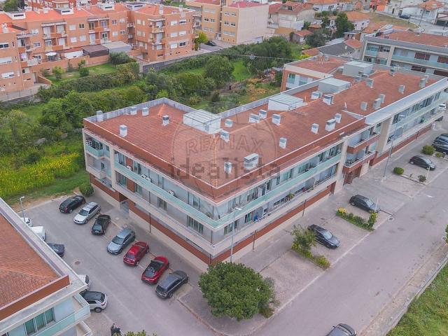 Apartamento venda em Nogueira da Regedoura, Santa Maria da Feira