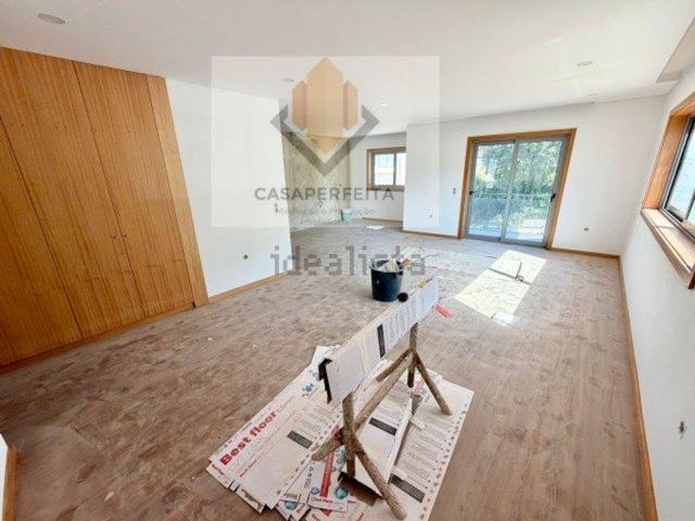 Apartamento venda em Nogueira da Regedoura, Santa Maria da Feira