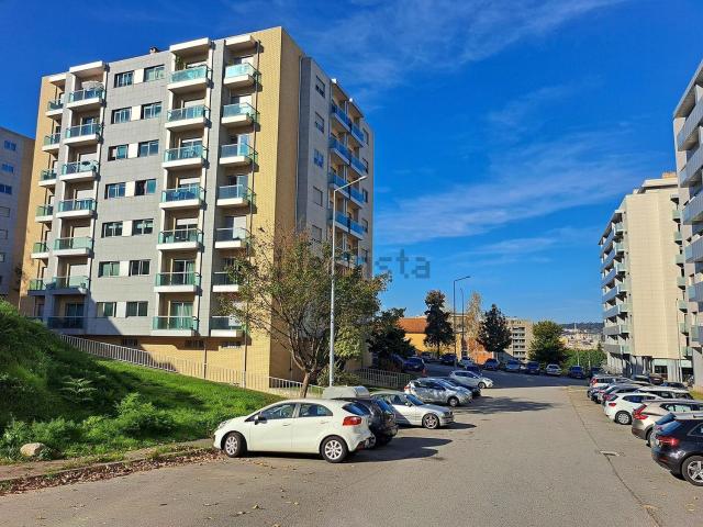 Apartamento alugar em Espadanido, Braga