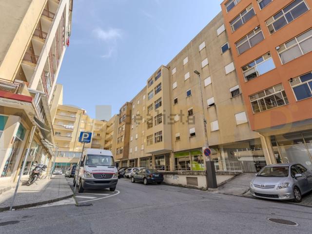 Apartamento venda em Póvoa De Lanhoso, Braga