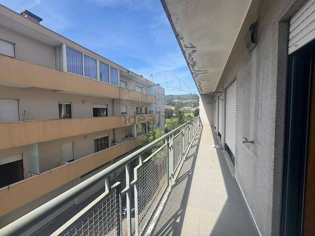 Apartamento venda em Póvoa De Lanhoso, Braga