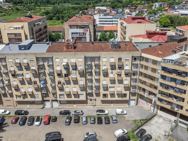 Apartamento venda em Portela, Póvoa de Lanhoso