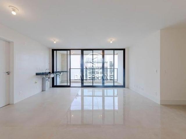 Apartamento venda em Região Geográfica Imediata do Distrito Federal, Região Integrada de Desenvolvimento do Distrito Federal e Entorno