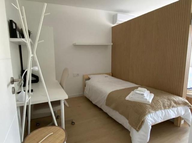 Quarto alugar em Torcatas, Almada