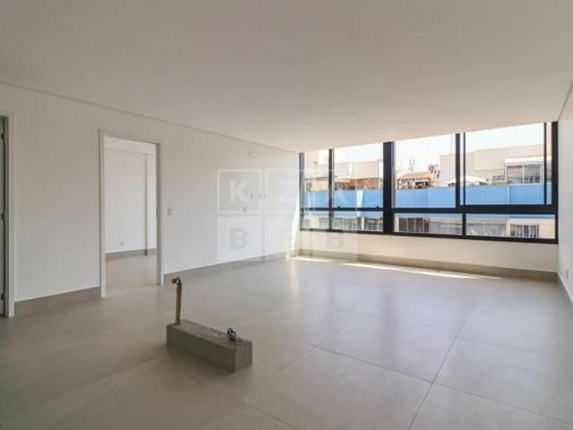 Apartamento venda em SQN 402, Plano Piloto