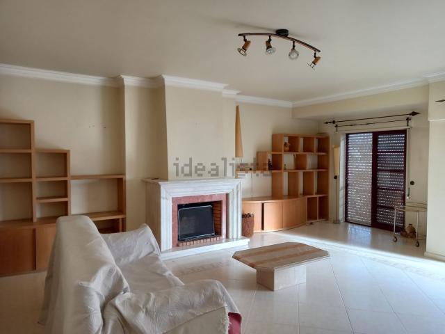 Apartamento alugar em Odivelas, Ribeirada