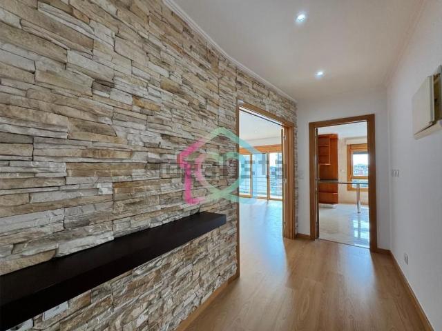 Apartamento venda em Colinas do Cruzeiro, Odivelas