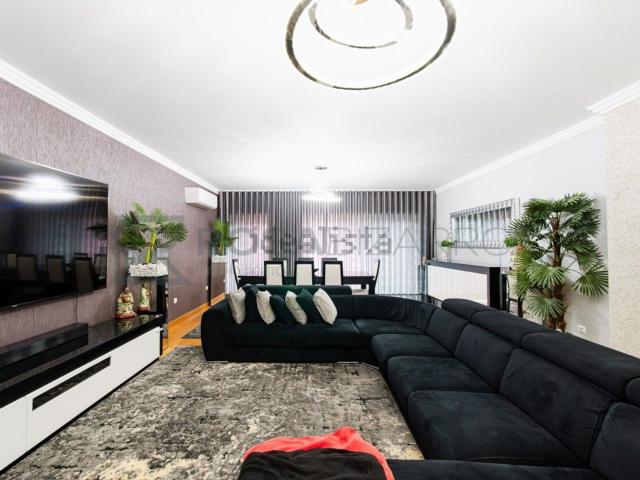Apartamento venda em Oliveira de Azeméis, Santiago de Riba-Ul, Ul, Macinhata da Seixa e Madail, Oliveira de Azeméis