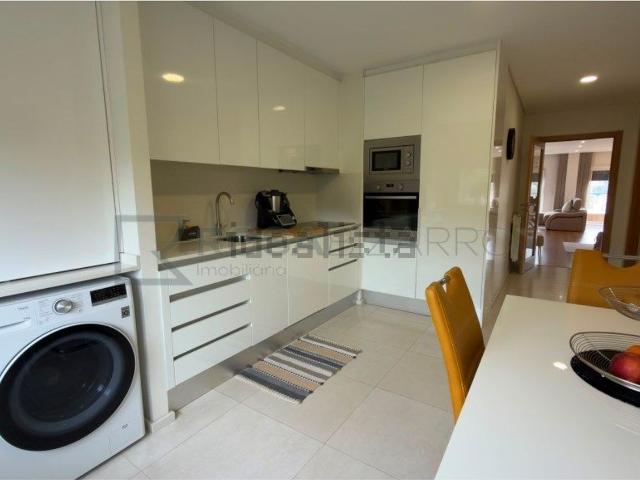 Apartamento venda em Lações de Baixo, Oliveira De Azeméis