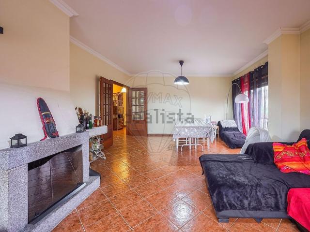Apartamento venda em Lações de Baixo, Oliveira De Azeméis