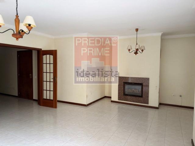 Apartamento alugar em Lações de Baixo, Oliveira De Azeméis