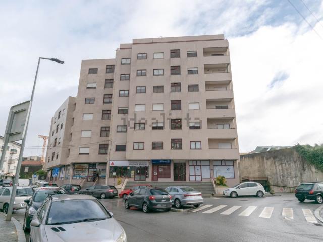 Apartamento venda em Oliveira do Douro, Vila Nova De Gaia